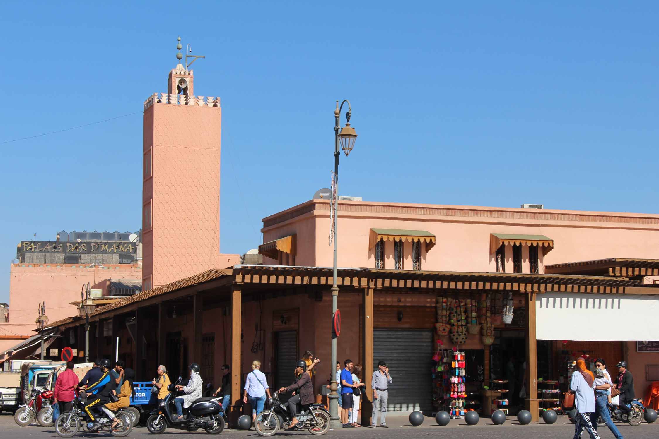 Marrakech, place des Ferblantiers