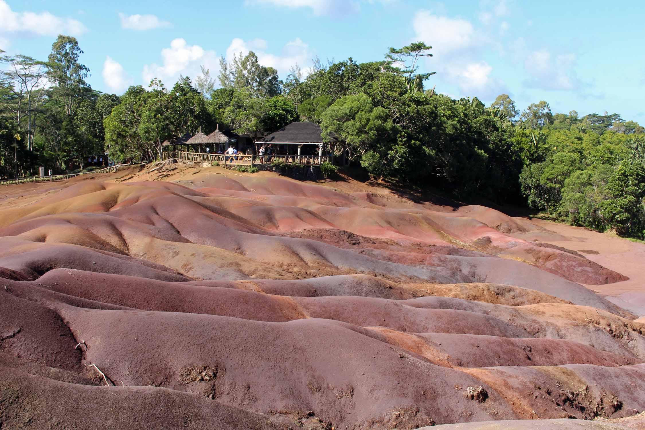 Chamarel, Terre des sept couleurs