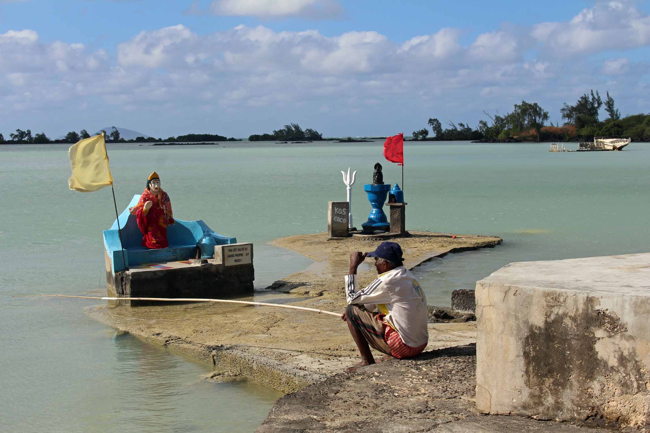 Ile Maurice, Anse la Raie, divinités