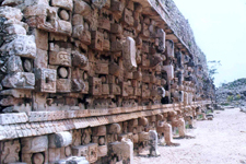 Yucatan, Codz Pop, Kabah
