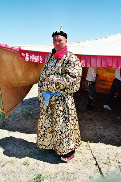 Naadam, tenue traditionnelle