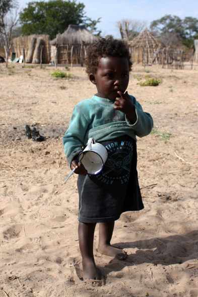 Enfant, fleuve Kwando