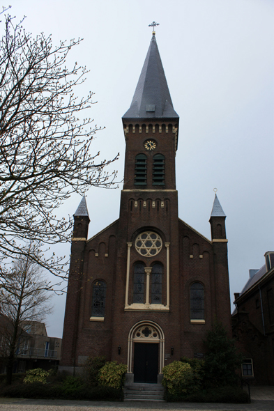 Oud-Ade, église