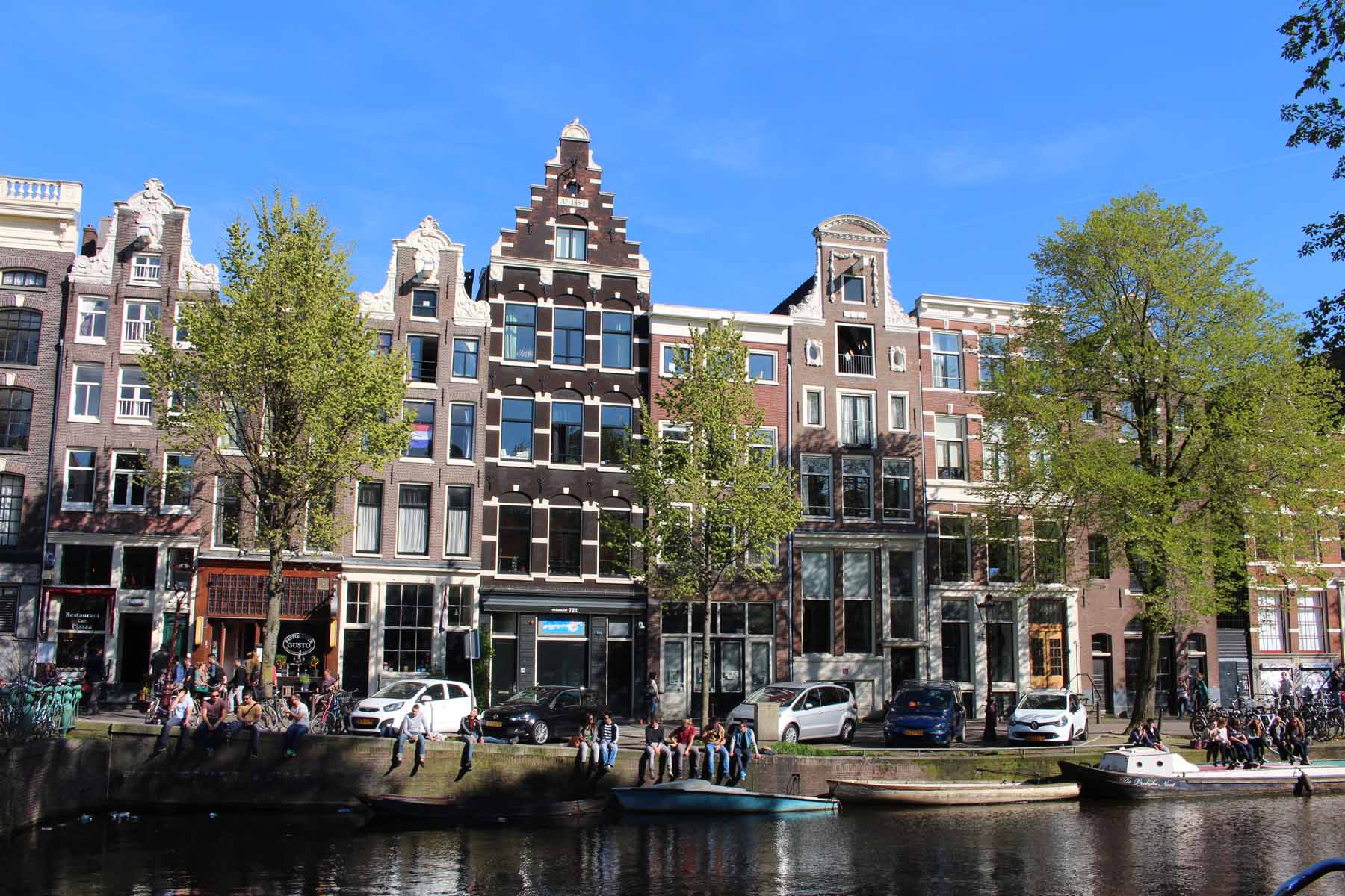 Amsterdam, Kloveniersburgwal, maisons