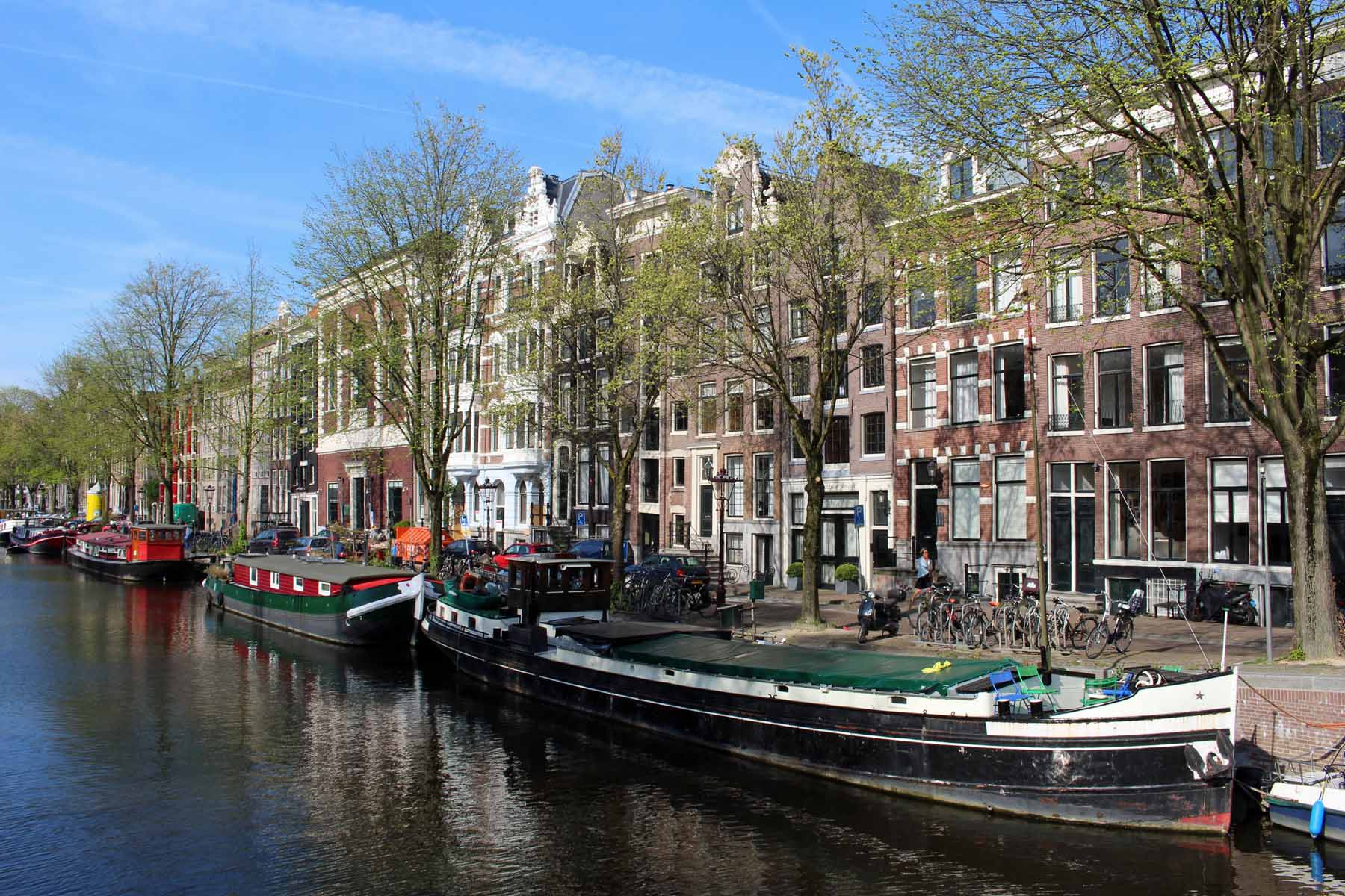 Amsterdam, des péniches sur le canal Keizersgracht