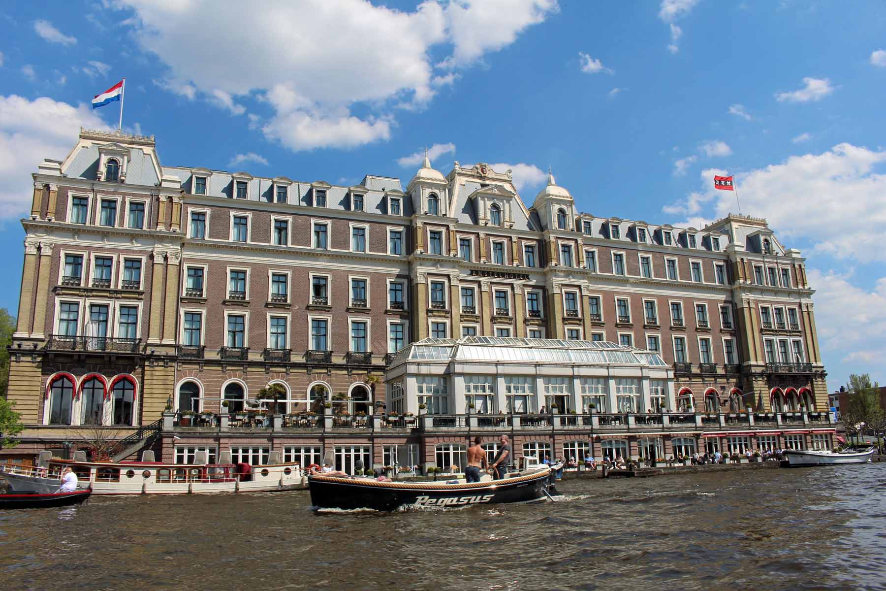 Amsterdam, Amstel hotel