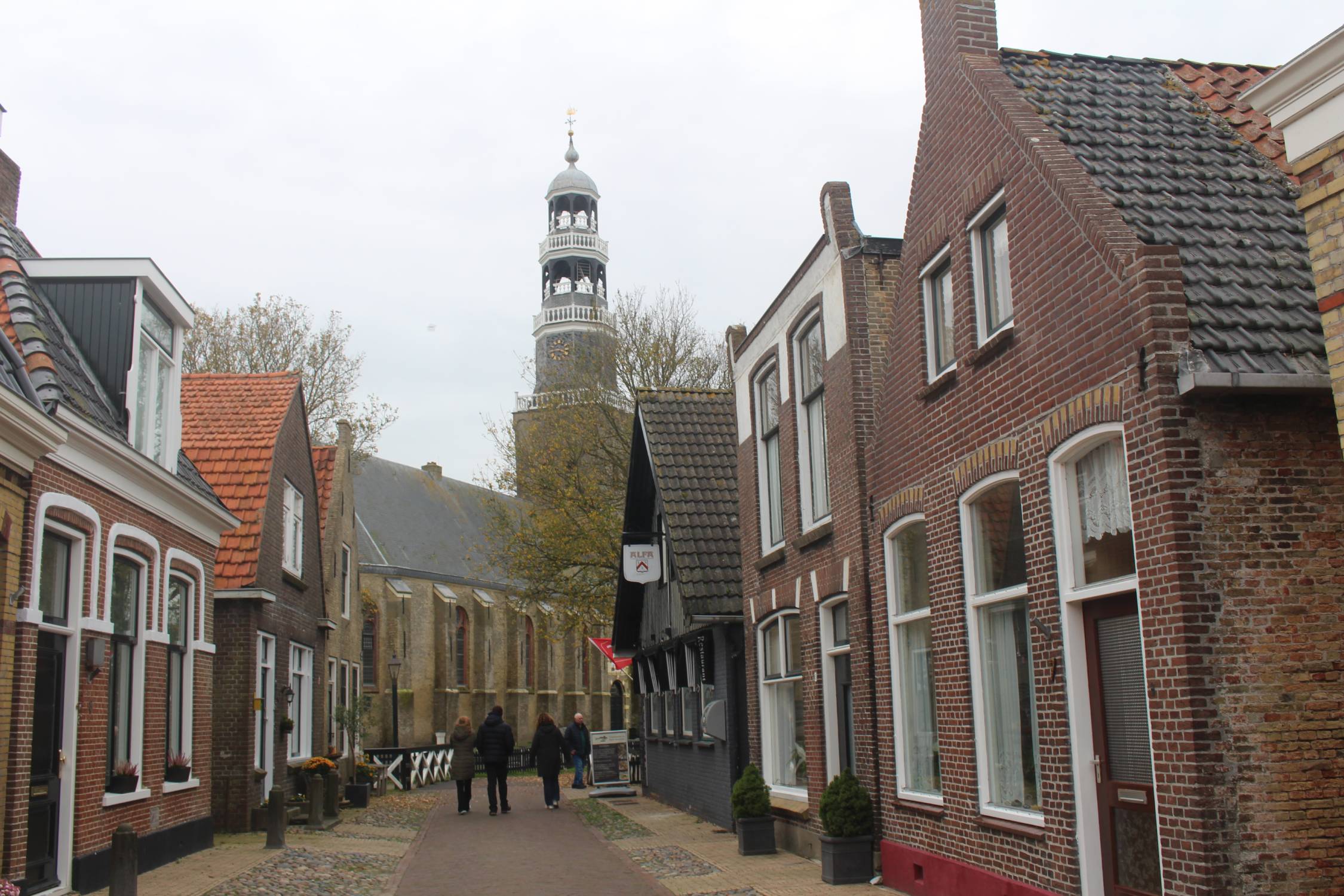Hindeloopen, rue Buren, église