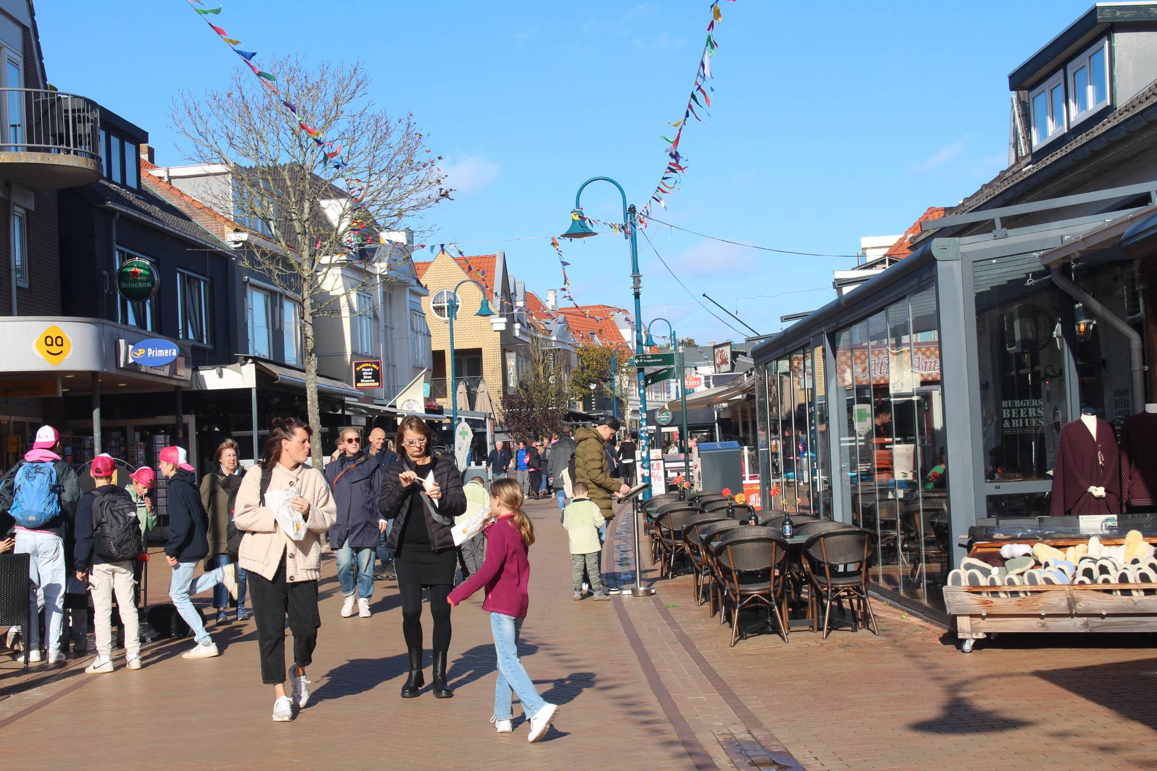 Texel, De Koog, rue commerçante