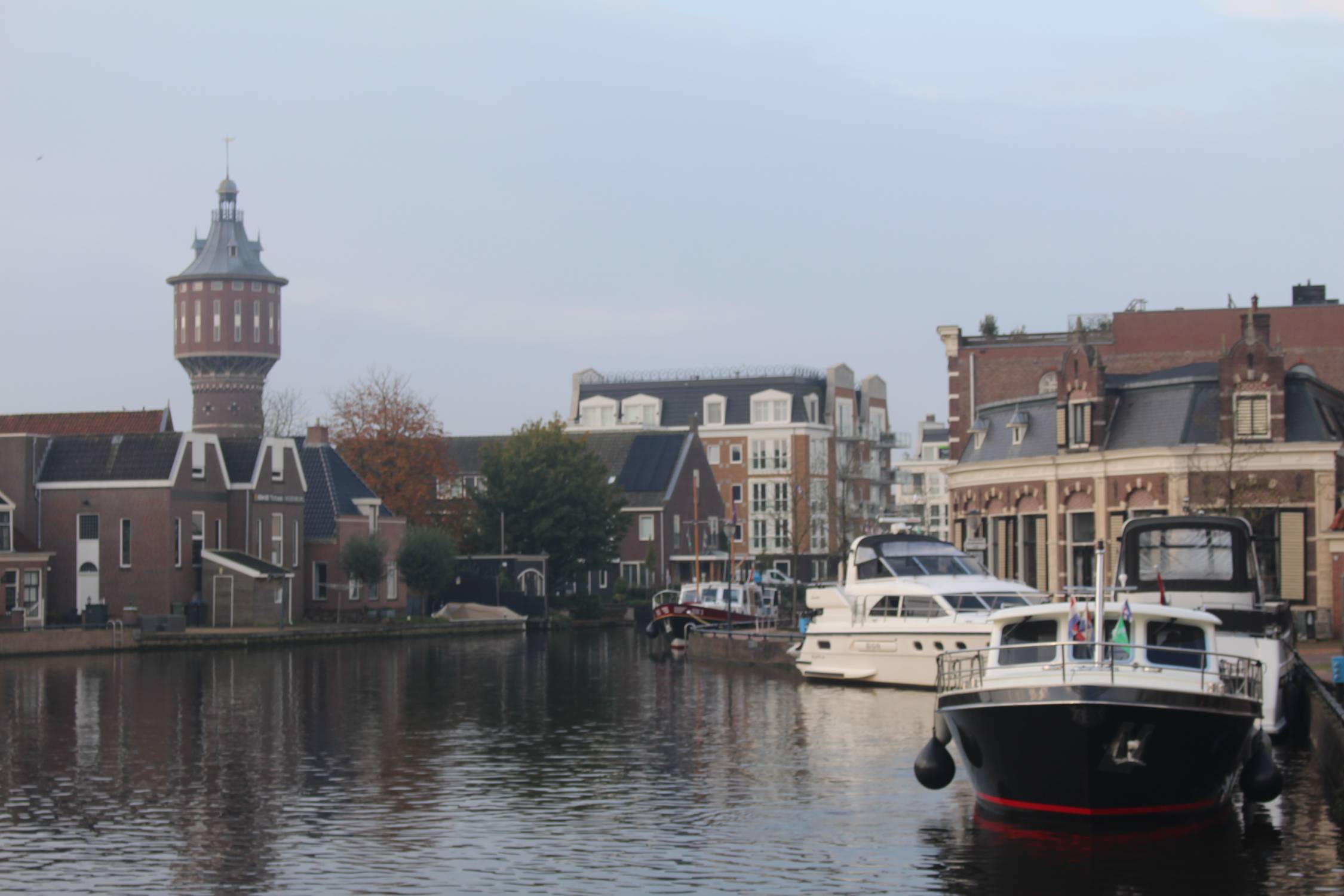 Sneek, quai, bateaux