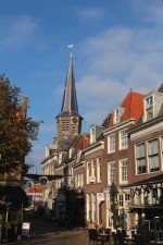 Hoorn, rue typique, caf&eacute;
