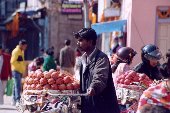 Katmandou, vendeur de pommes