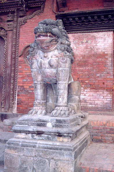 Patan, Palais Royal, statue