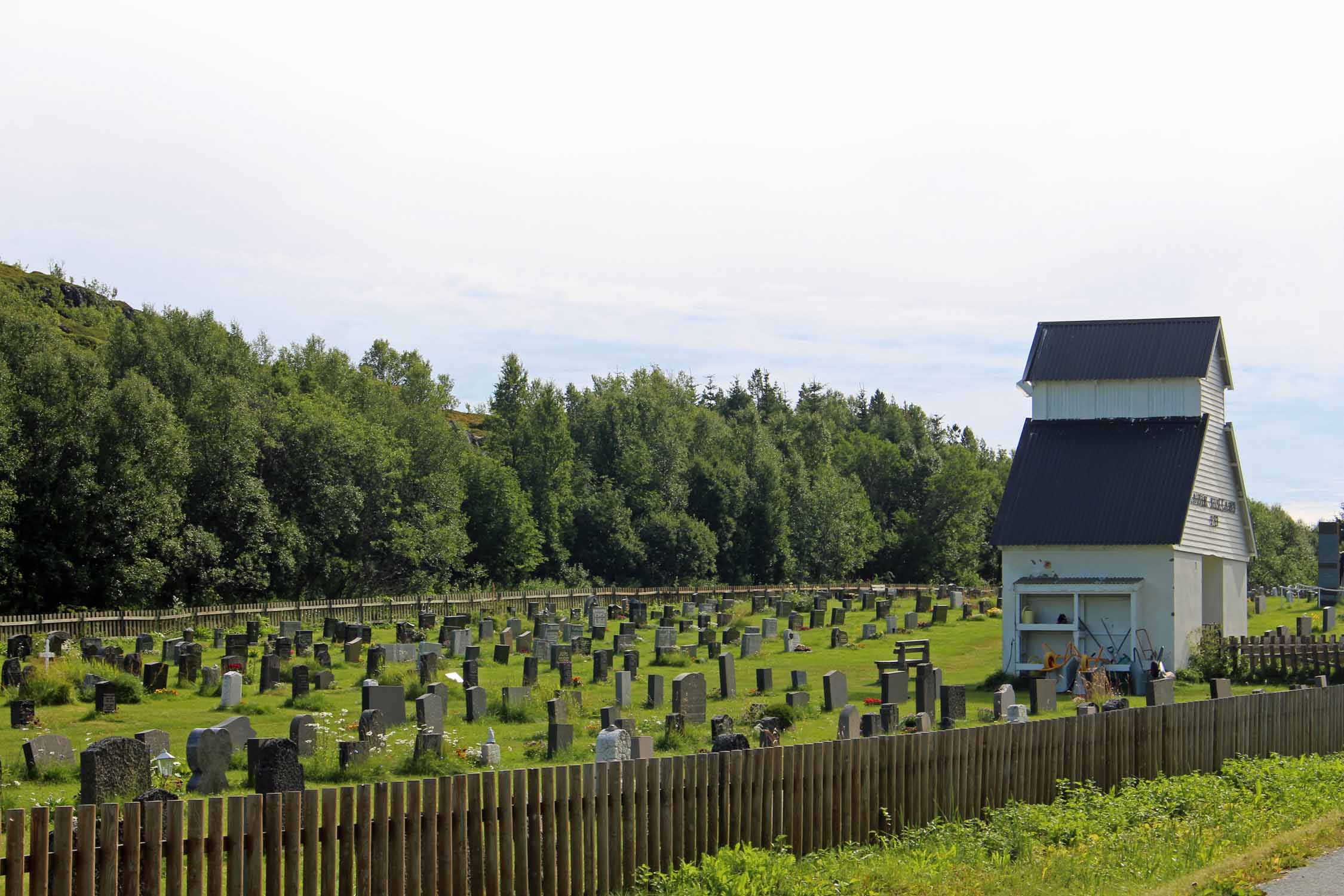 île de Senja, Botnhamn, cimetière