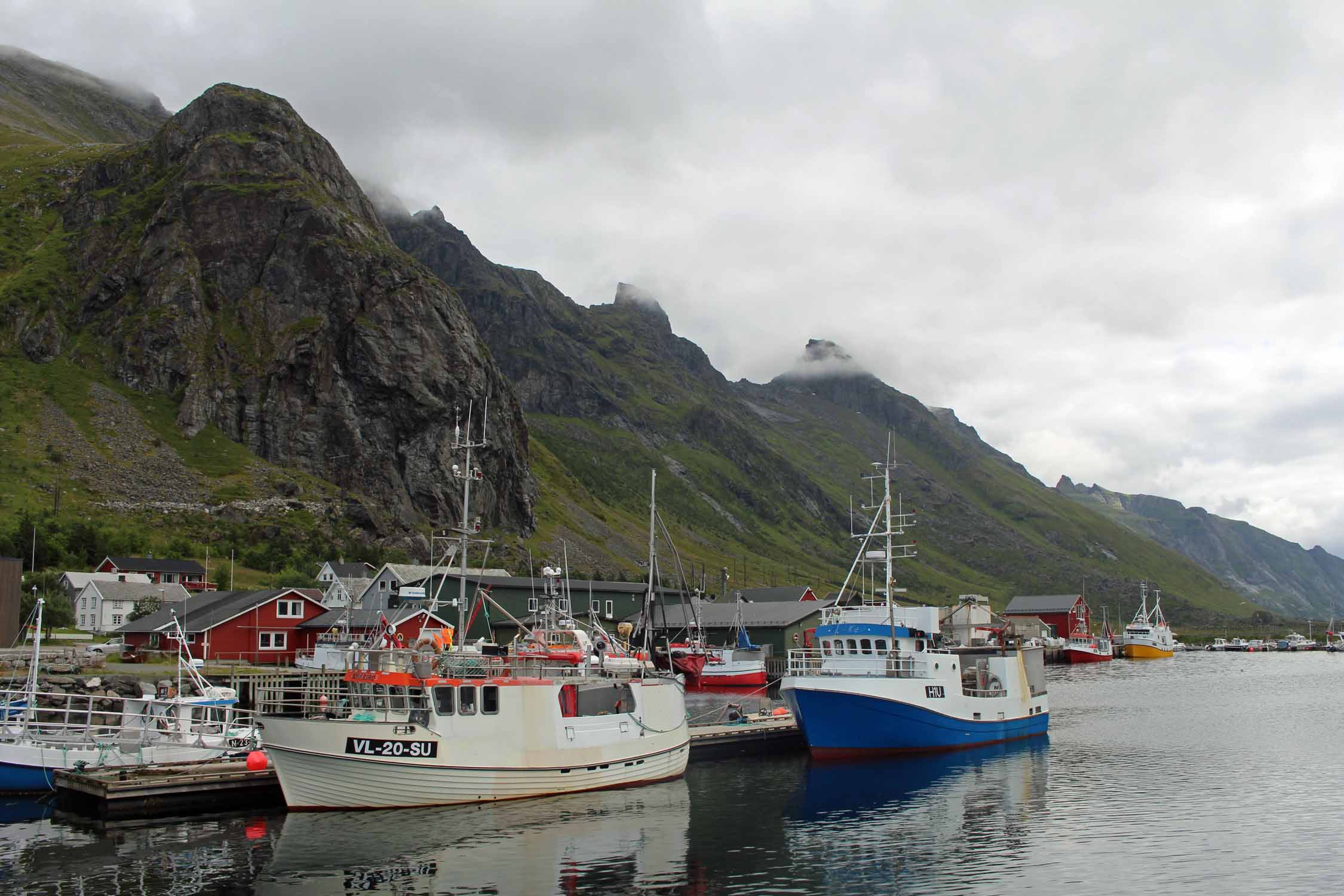 Norvège, Lofoten, Ramberg, bateaux