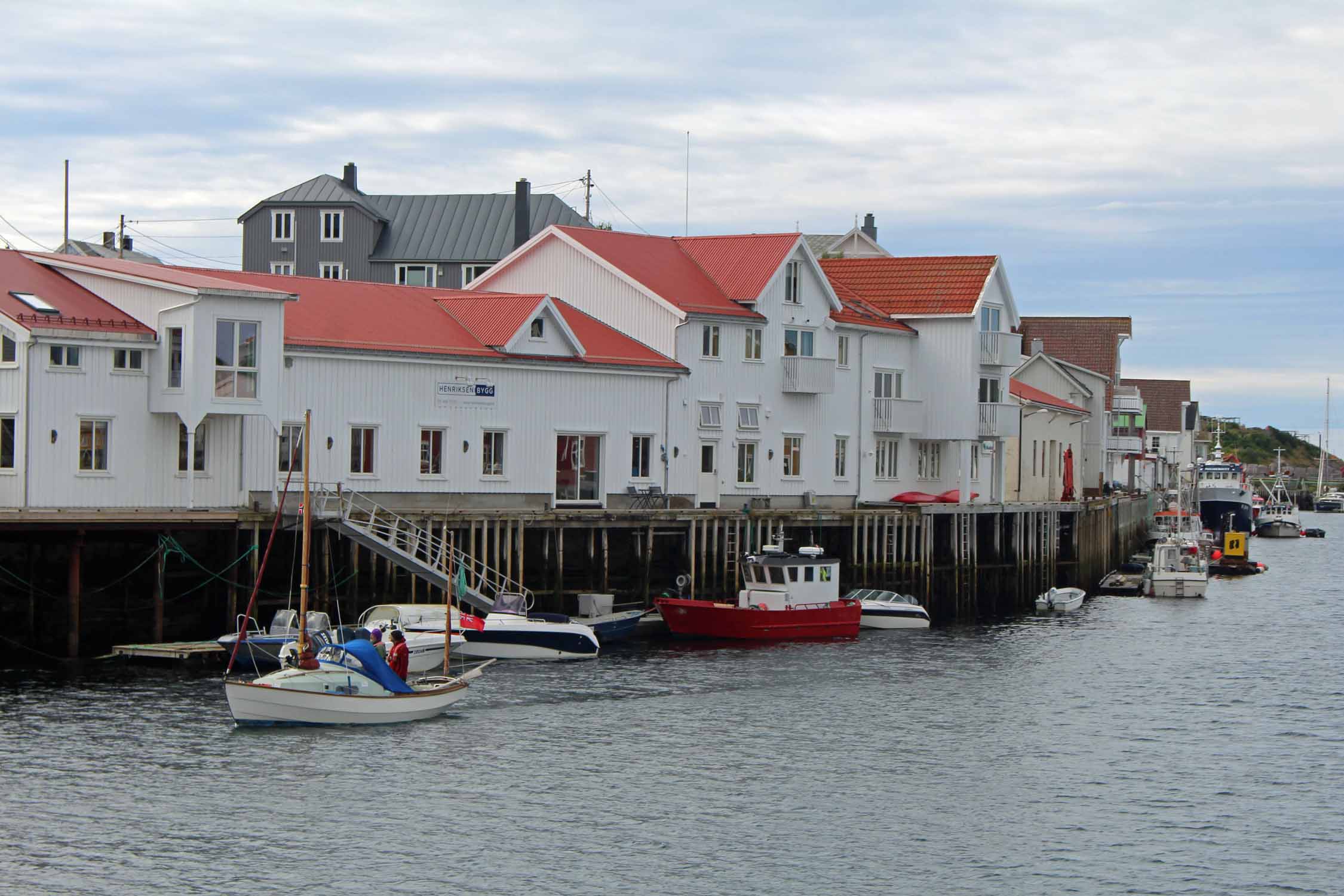 Norvège, Lofoten, Henningsvaer, quai