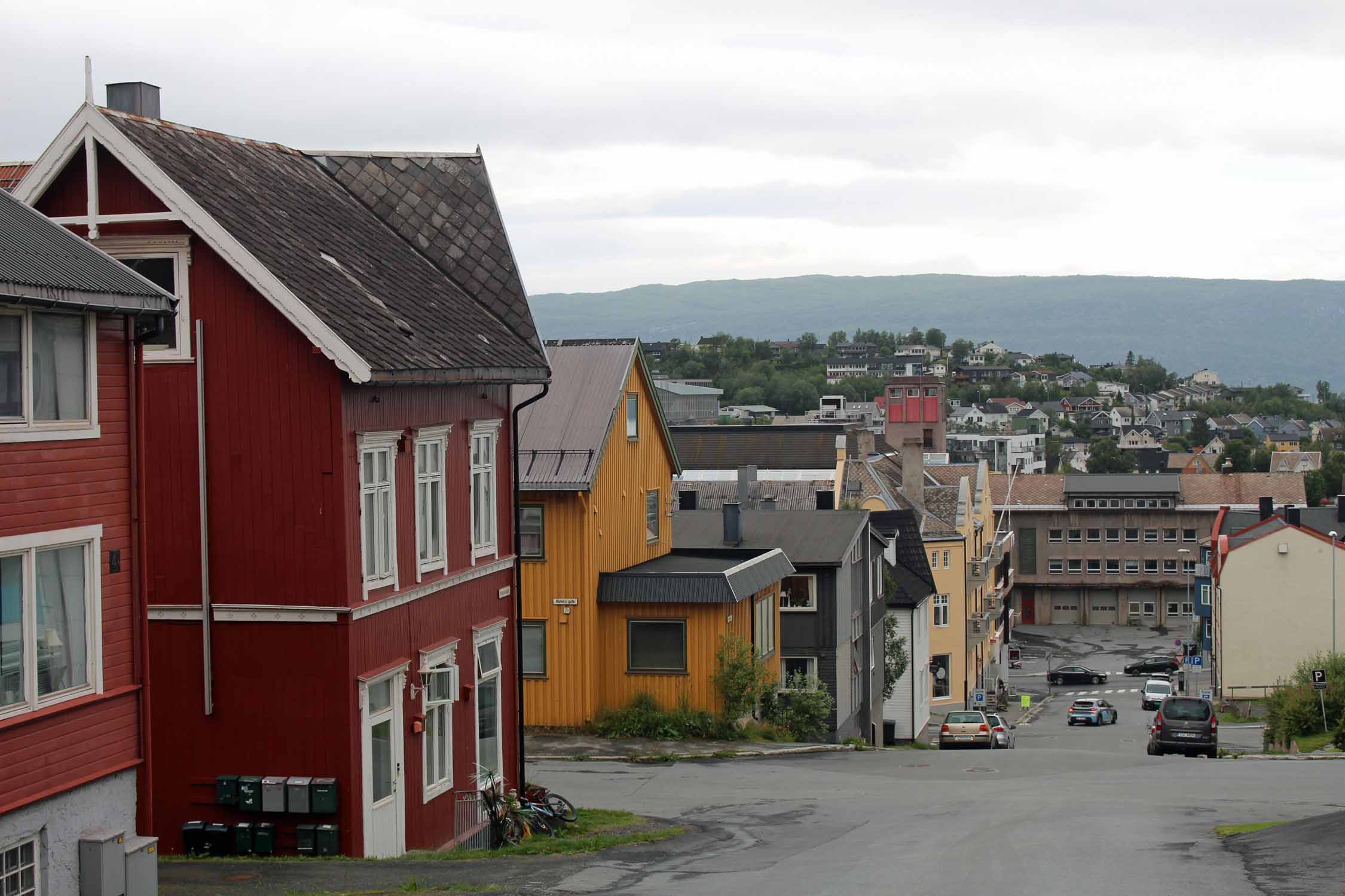 Norvège, Narvik, maisons colorées