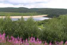 Karasjok, rivi&egrave;re Tana, paysage