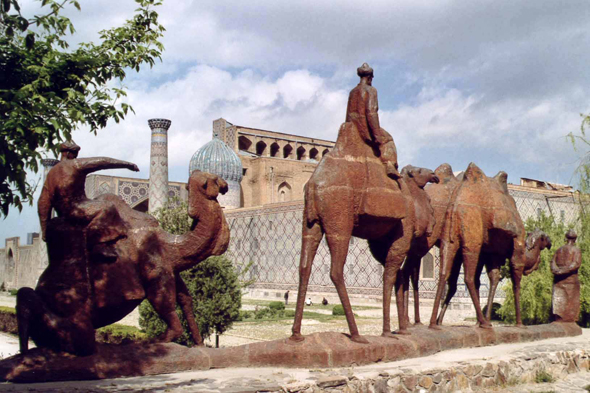 Samarcande, place du Reghistan