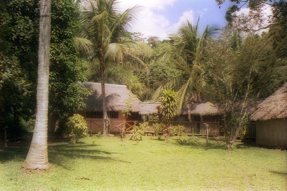 Puerto Maldonado, village, Pérou