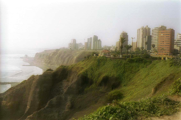 Lima, Pacifique