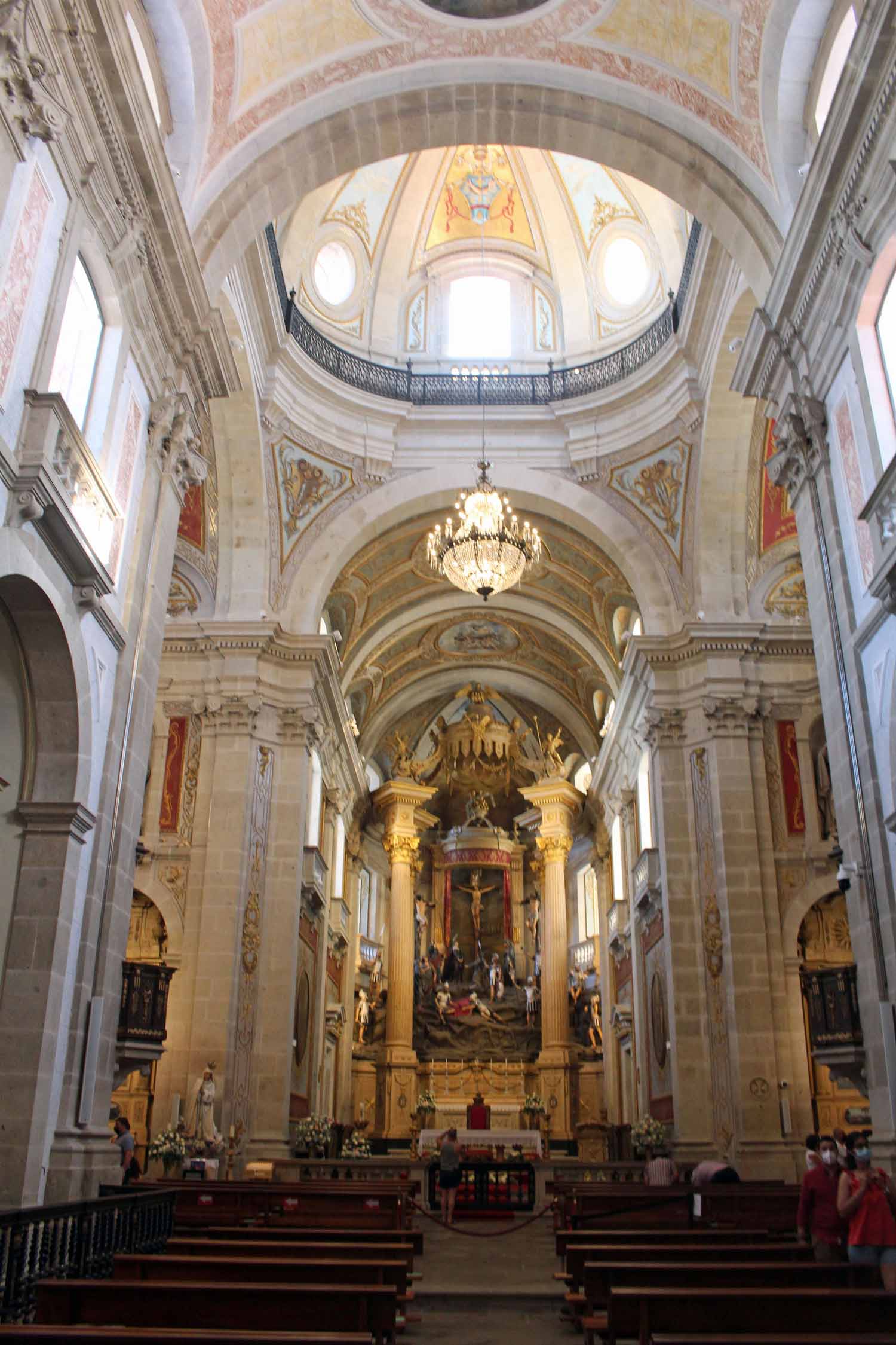 Braga, sanctuaire de Bom Jésus, basilique, intérieur