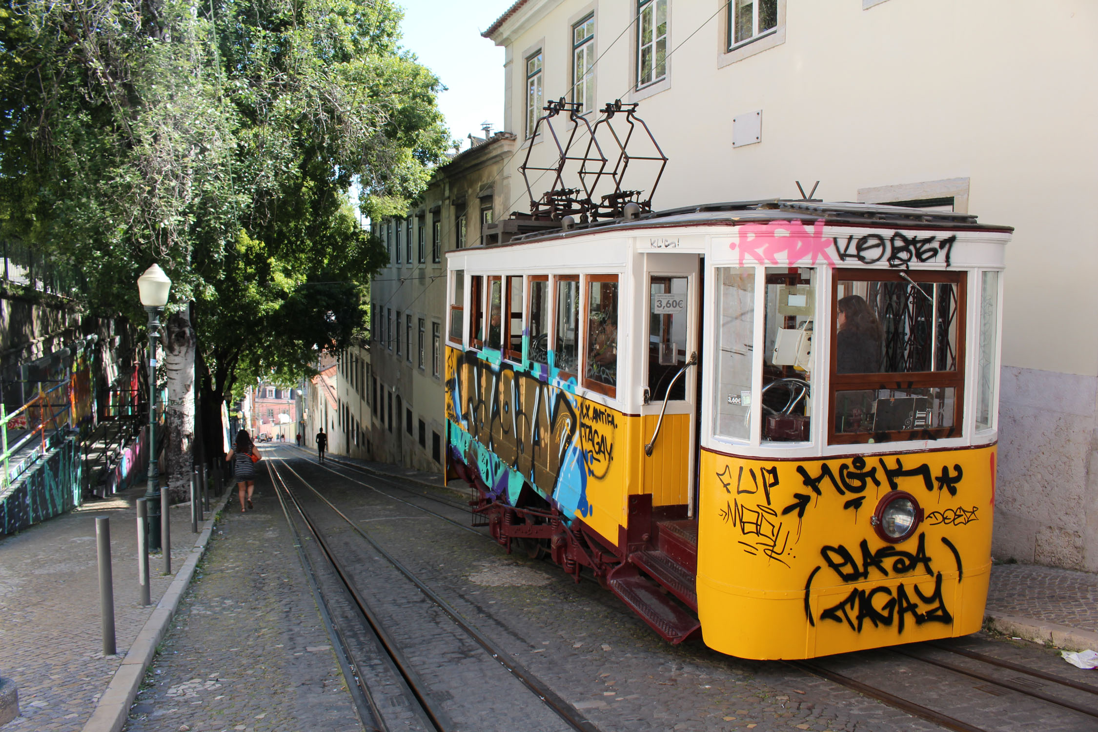 Lisbonne, ascenseur da Gloria, tramway