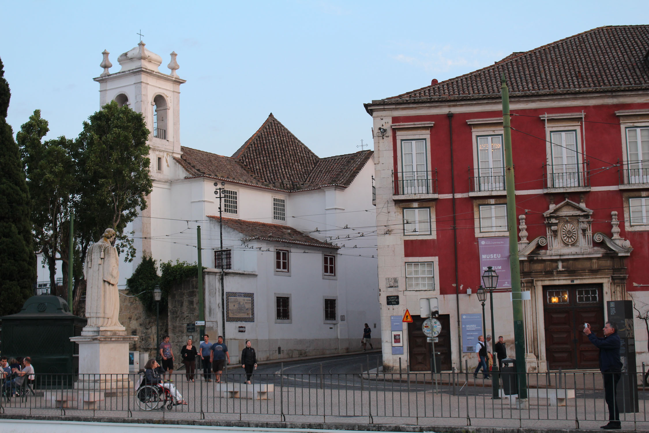 Lisbonne, Largo das Portas do Sol