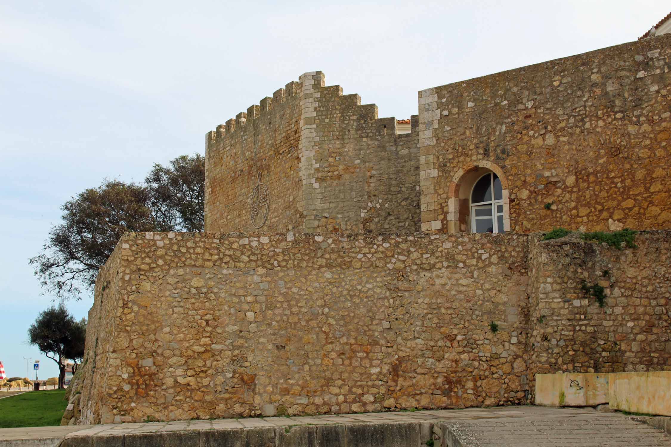 Lagos, château des Gouverneurs, muraille