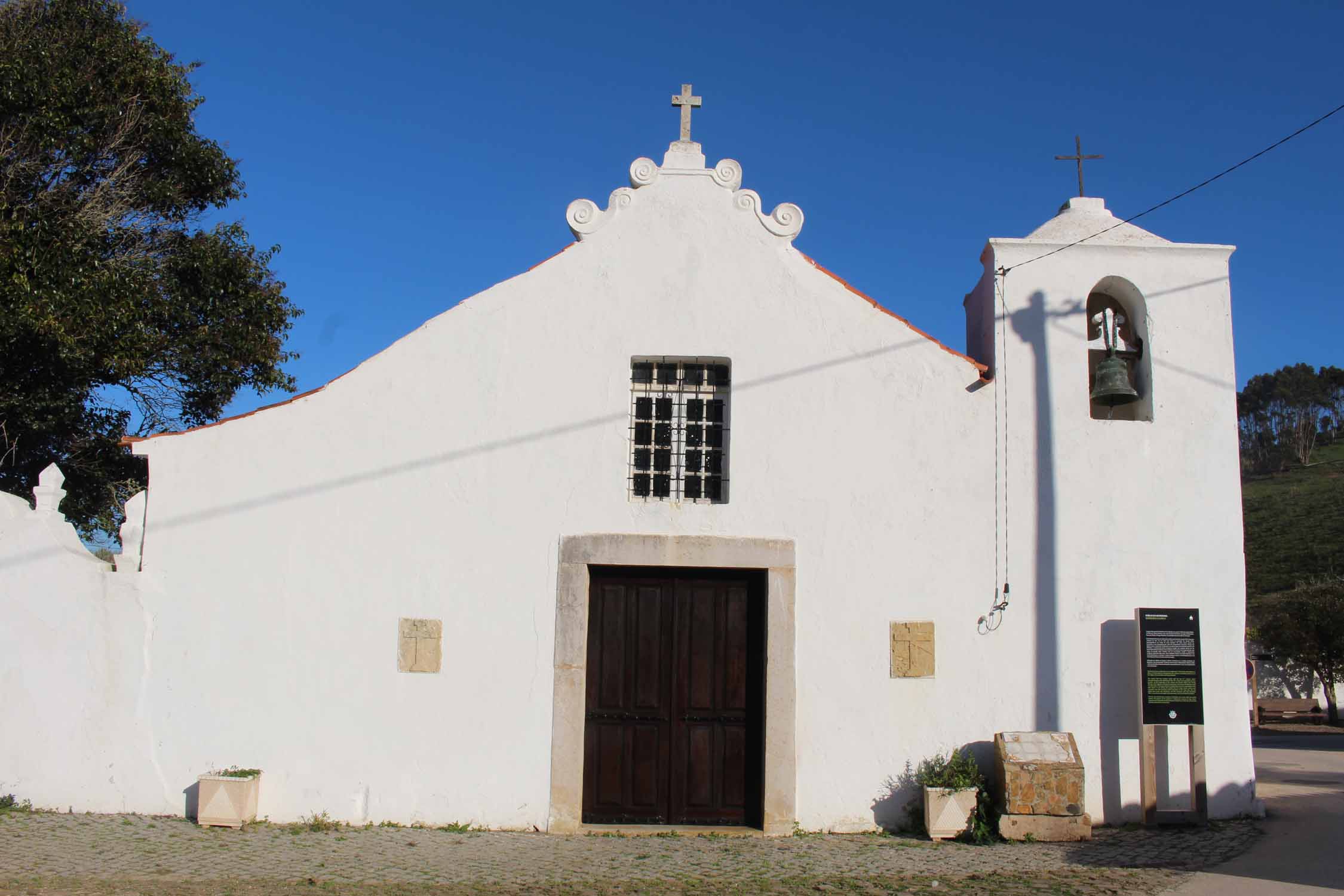 Bordeira, église