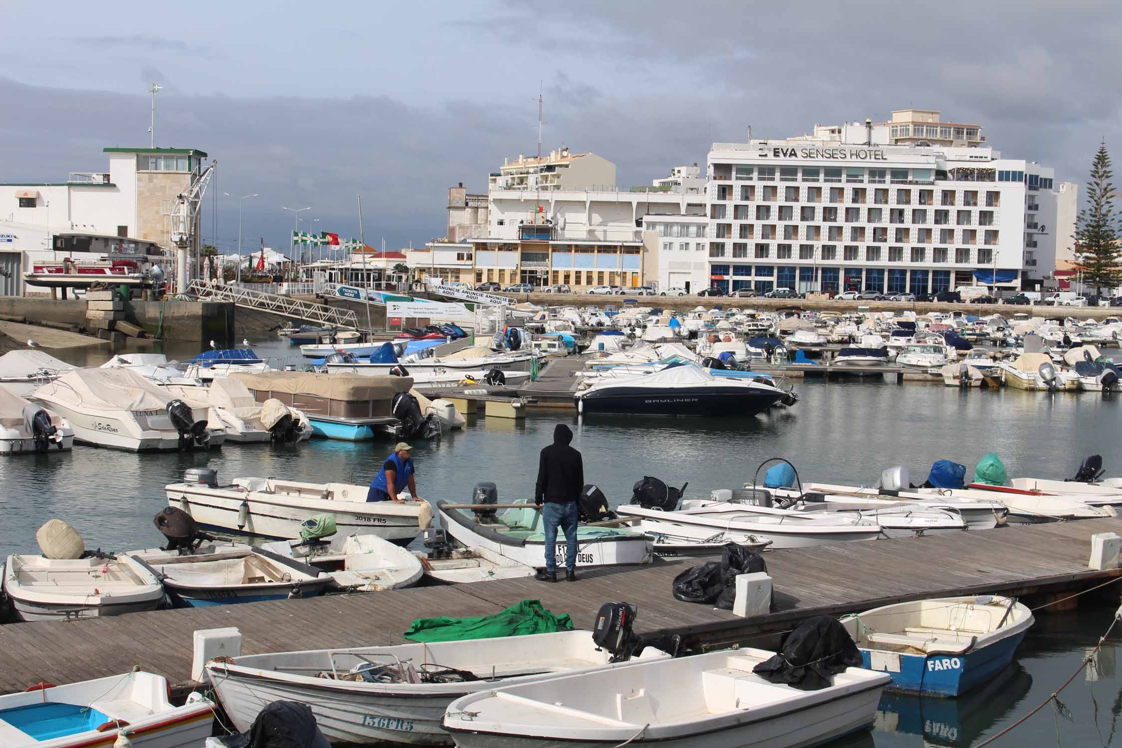 Faro, port