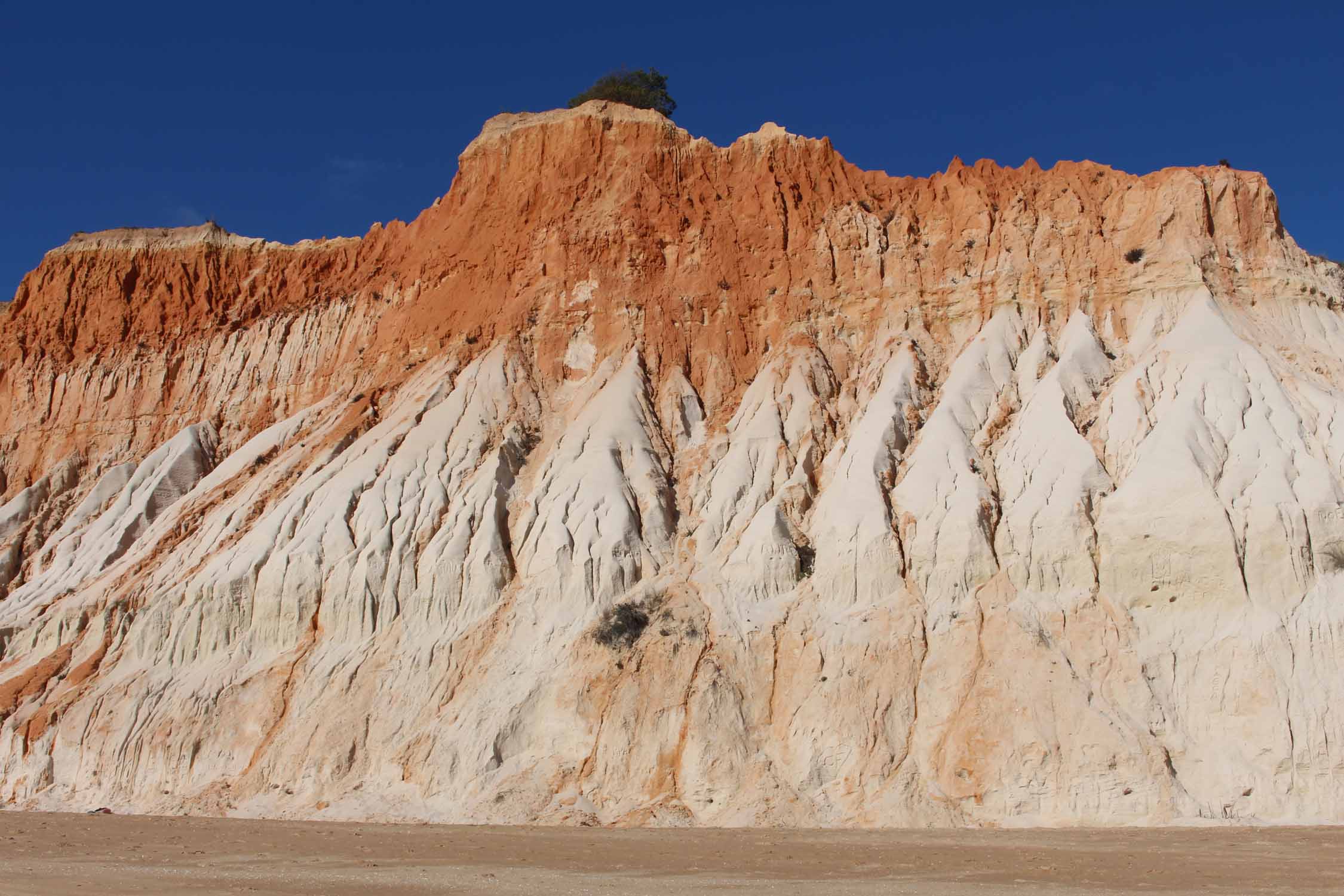 Plage de Falesia, couleurs