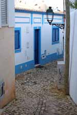 Ferragudo, ruelle color&eacute;e