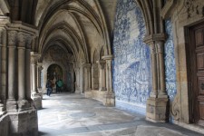 Porto, cath&eacute;drale, clo&icirc;tre, arcades