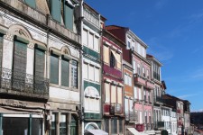 Lamego, fa&ccedil;ades color&eacute;es