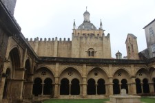 Clo&icirc;tre de la cath&eacute;drale de Coimbra