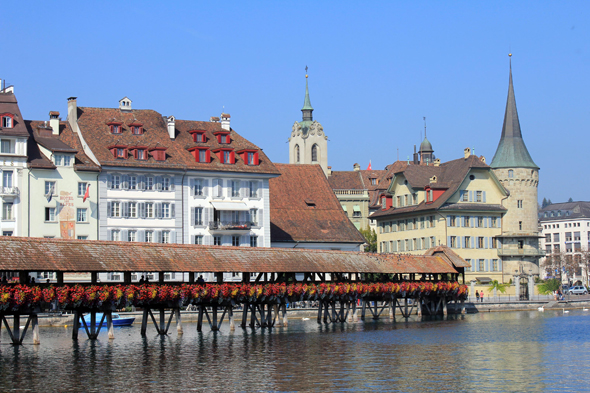 Lucerne, Kapellbrücke, Reuss