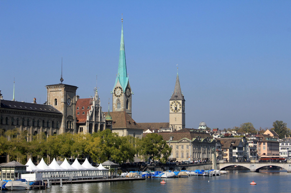 Zurich, Stadhausquai