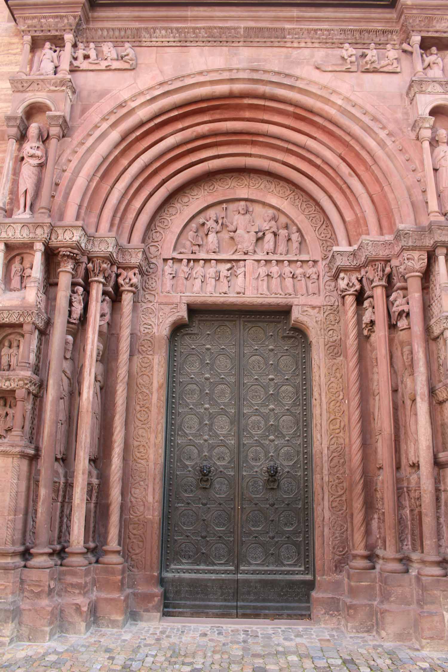 Bâle, cathédrale, portail