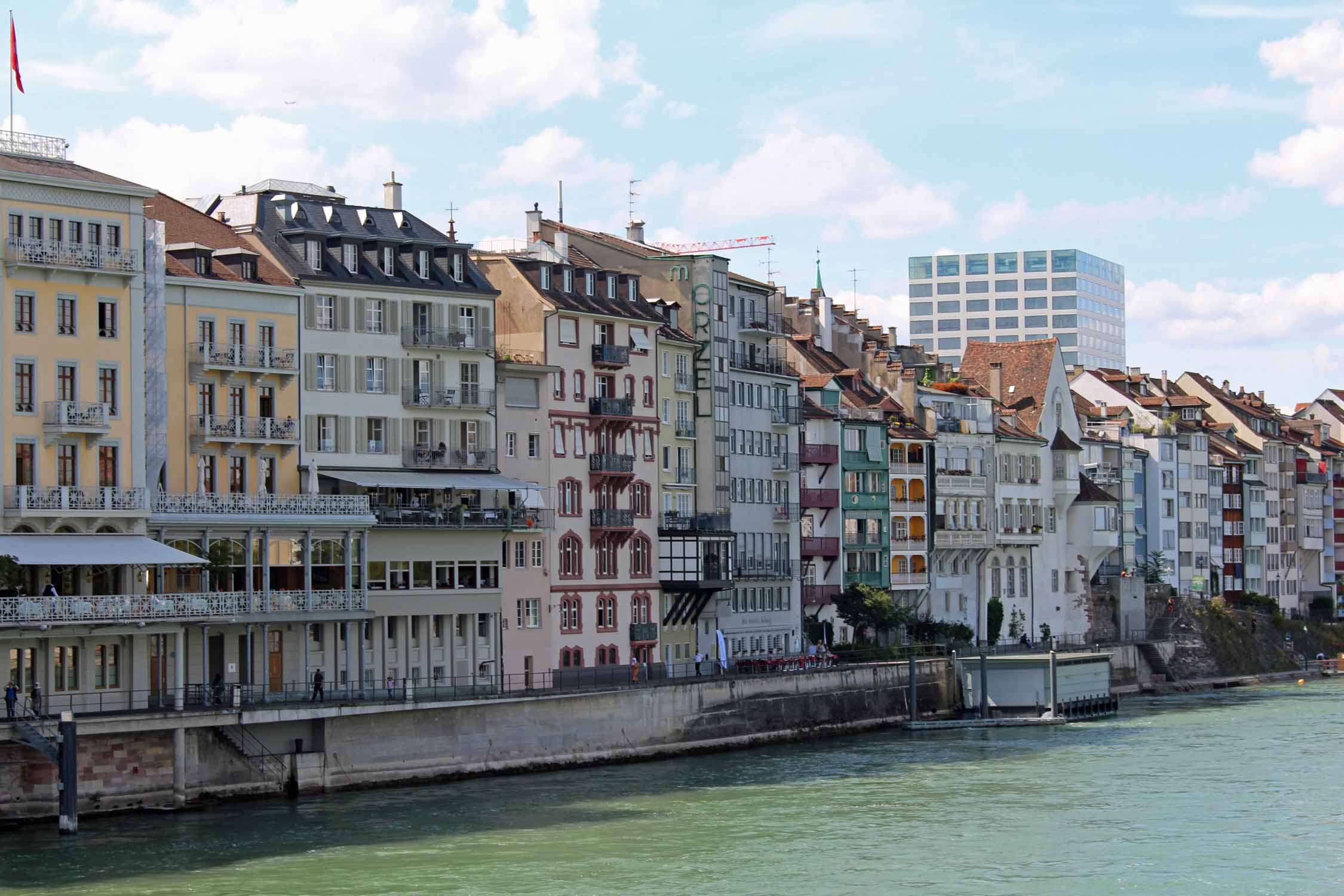 Bâle, berge du Rhin