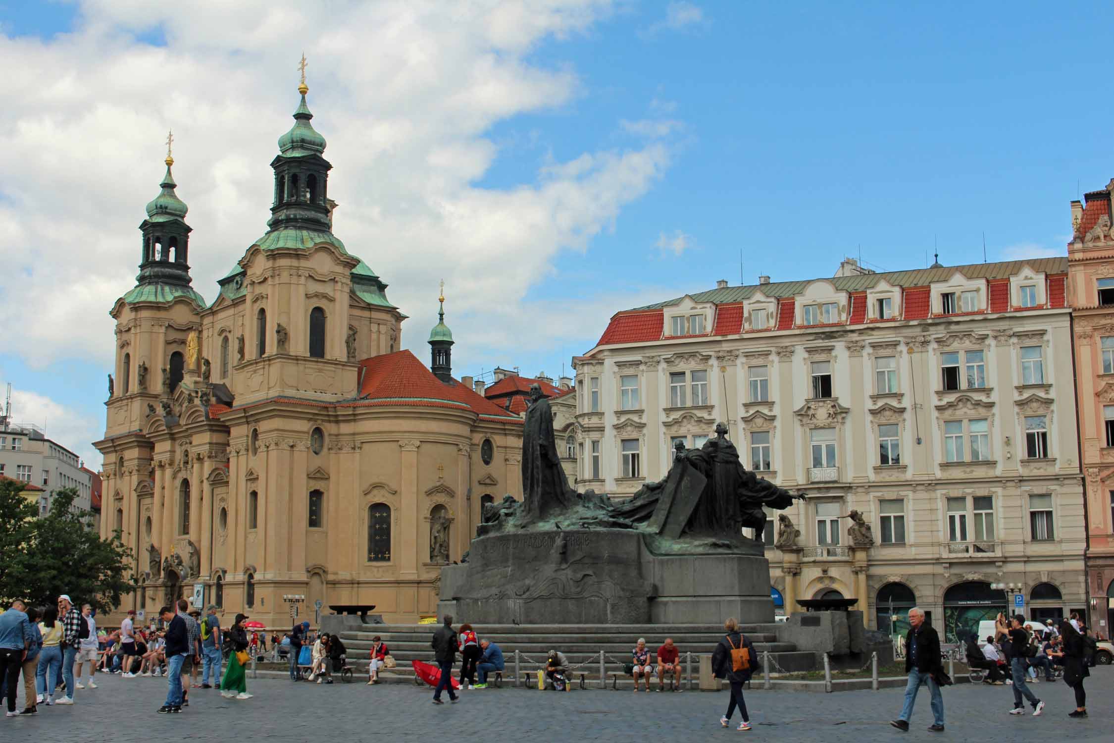 Prague, place de la Vieille Ville, église Saint-Nicolas