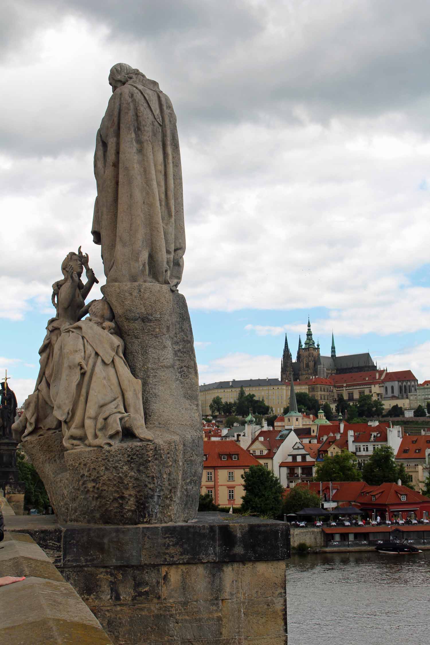 Prague, pont Charles, statue