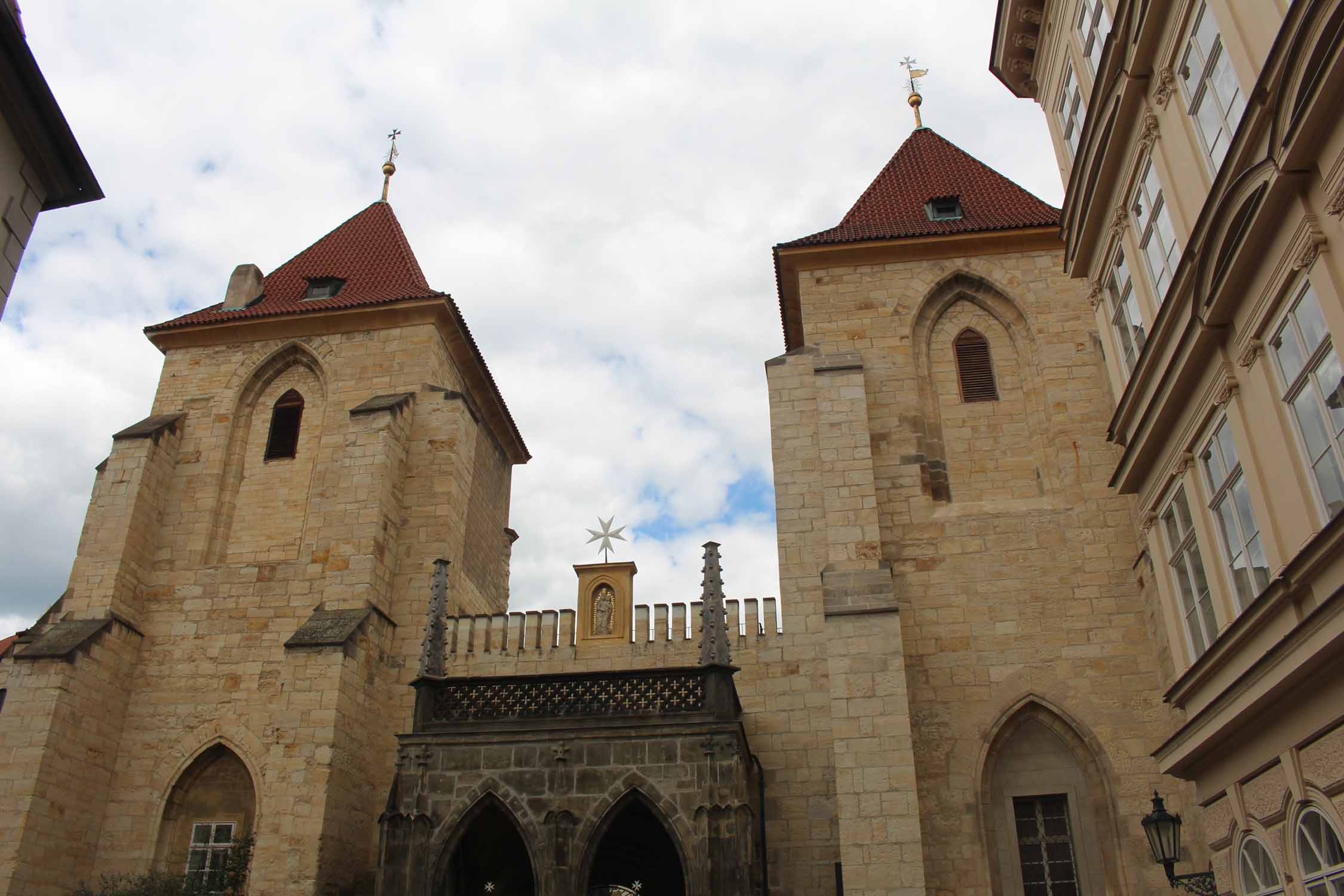 Prague, Notre-Dame-sous-la-Chaîne