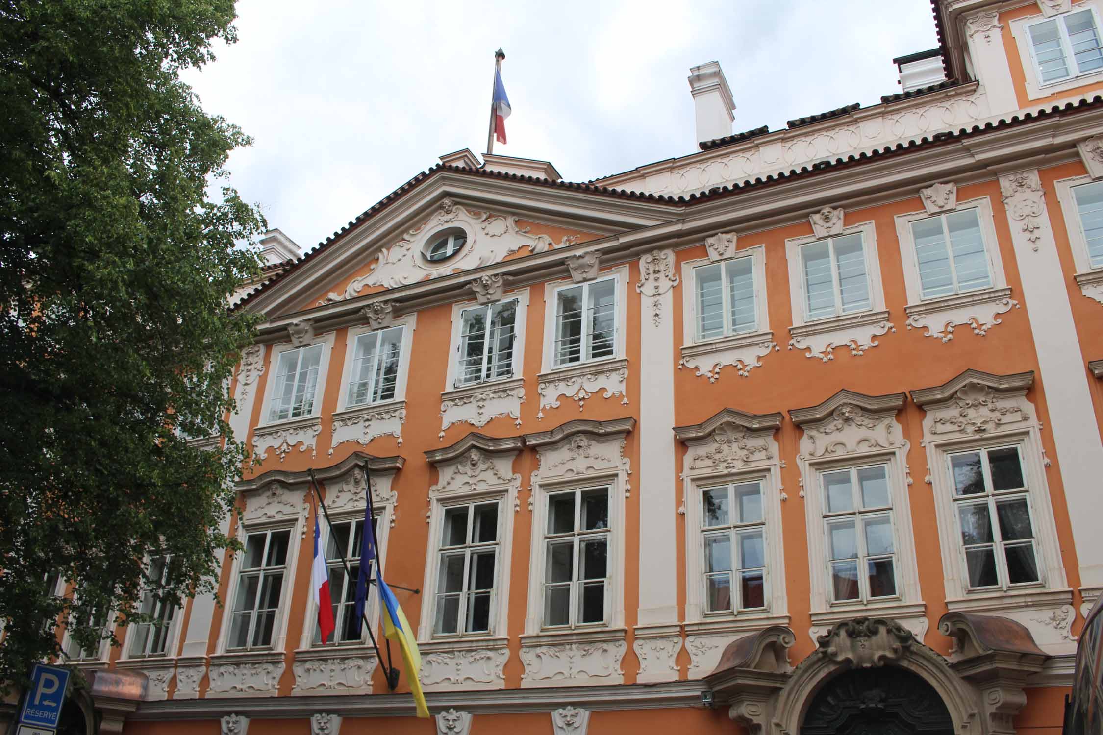 Prague, ambassade de France