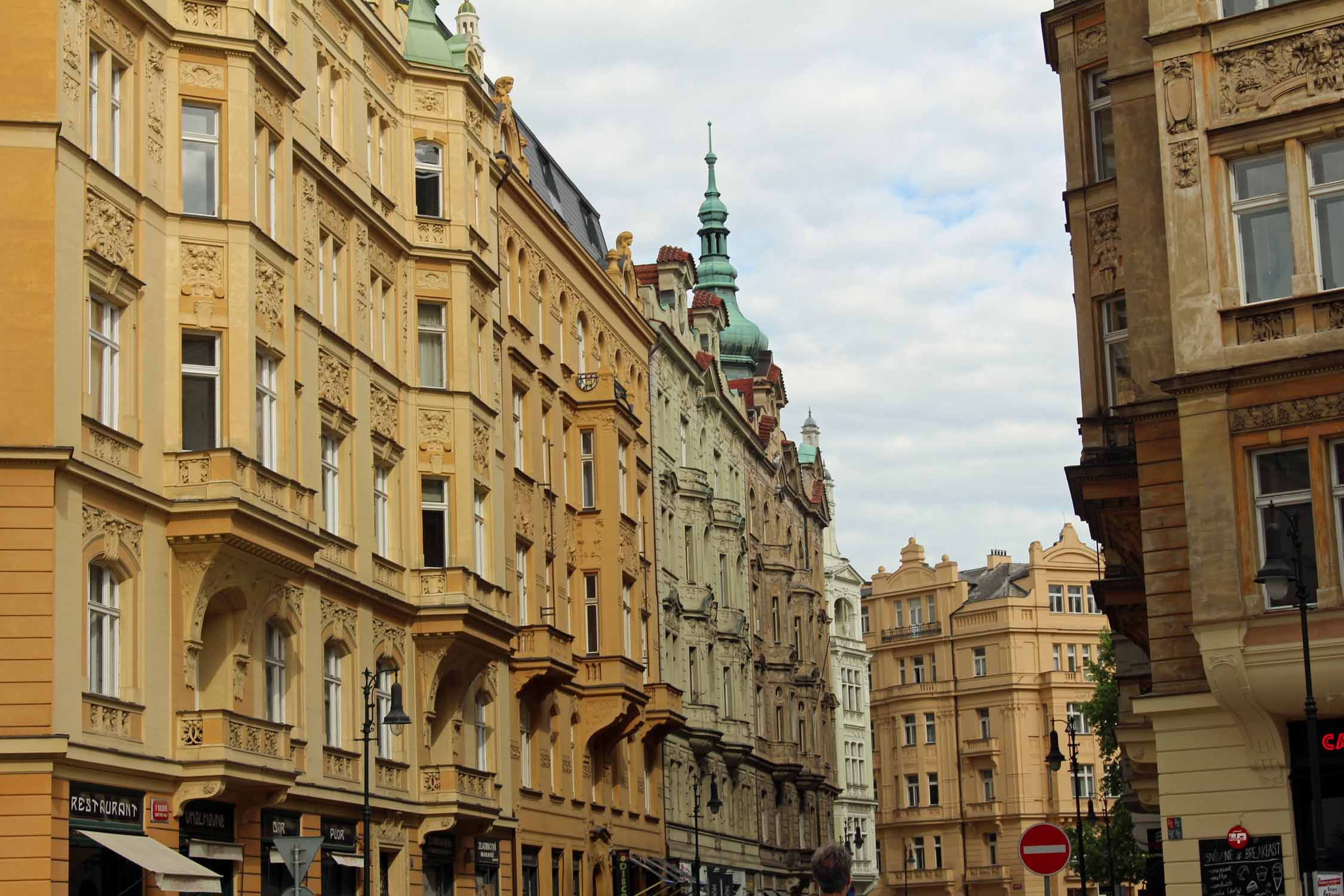 Prague, bâtiments rue Siroka