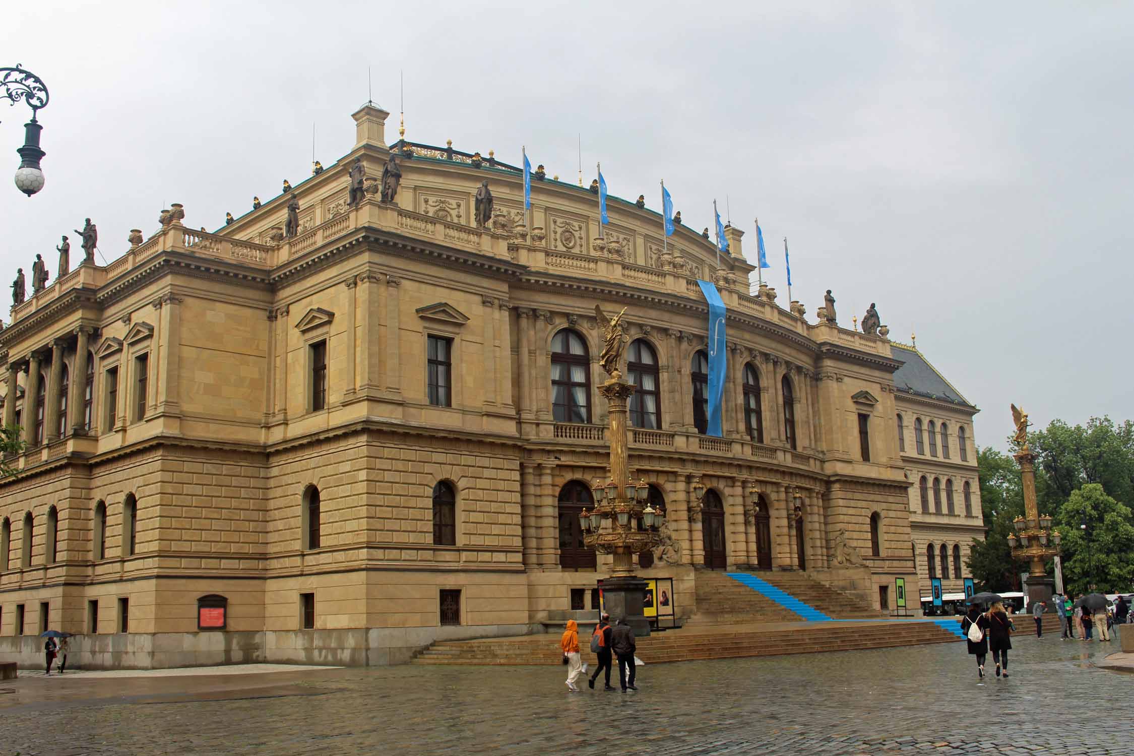 Prague, bâtiment Rudolfinum