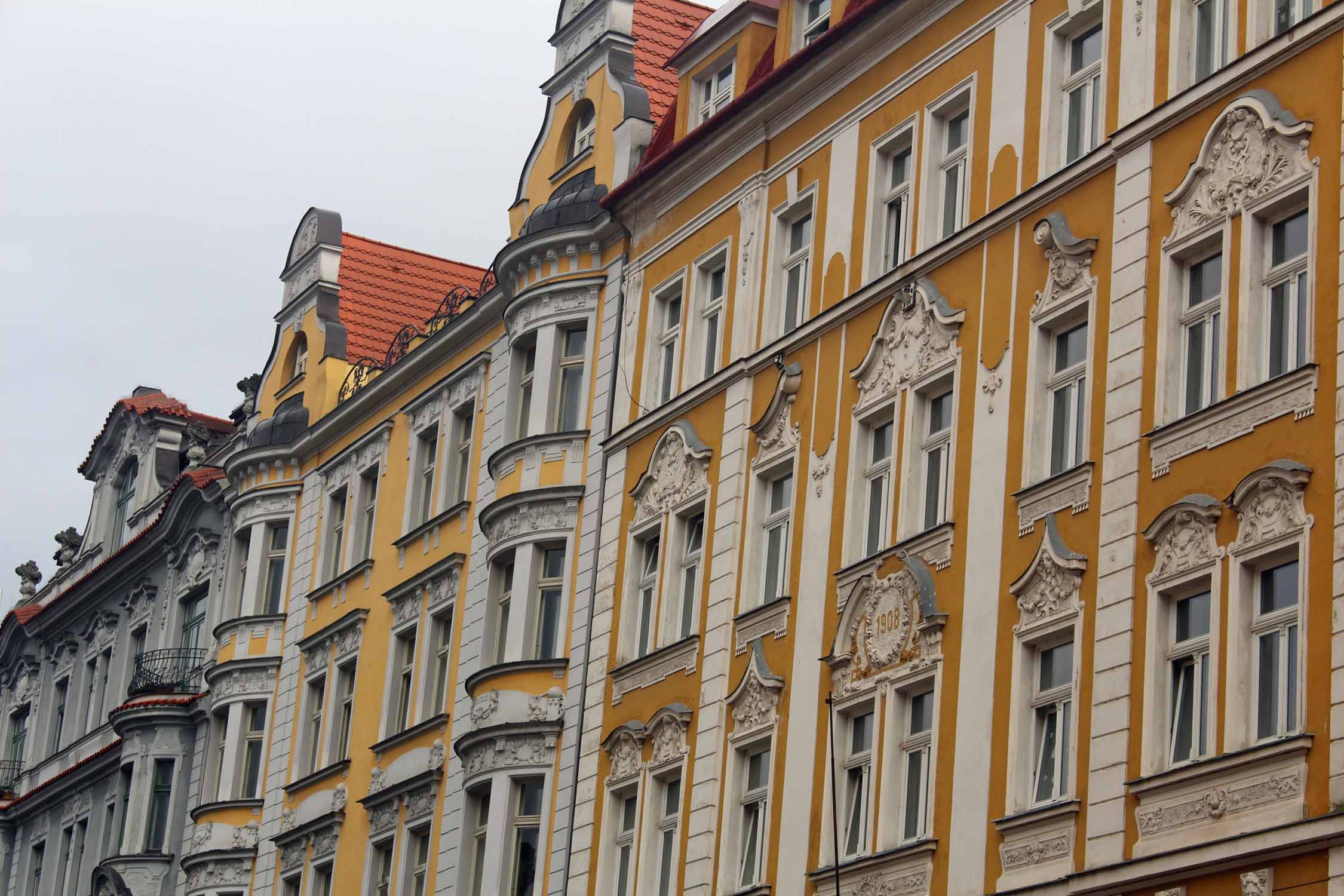 Prague, centre historique, façades colorées