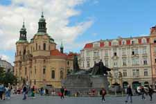 Prague, place de la Vieille Ville, &eacute;glise Saint-Nicolas