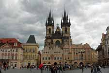 Prague, place de la Vieille Ville, &eacute;glise de Tyn