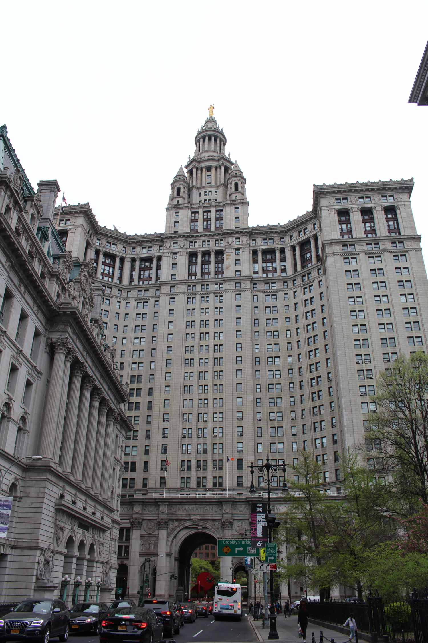 New York, tour Manhattan, Municipal Building, façade