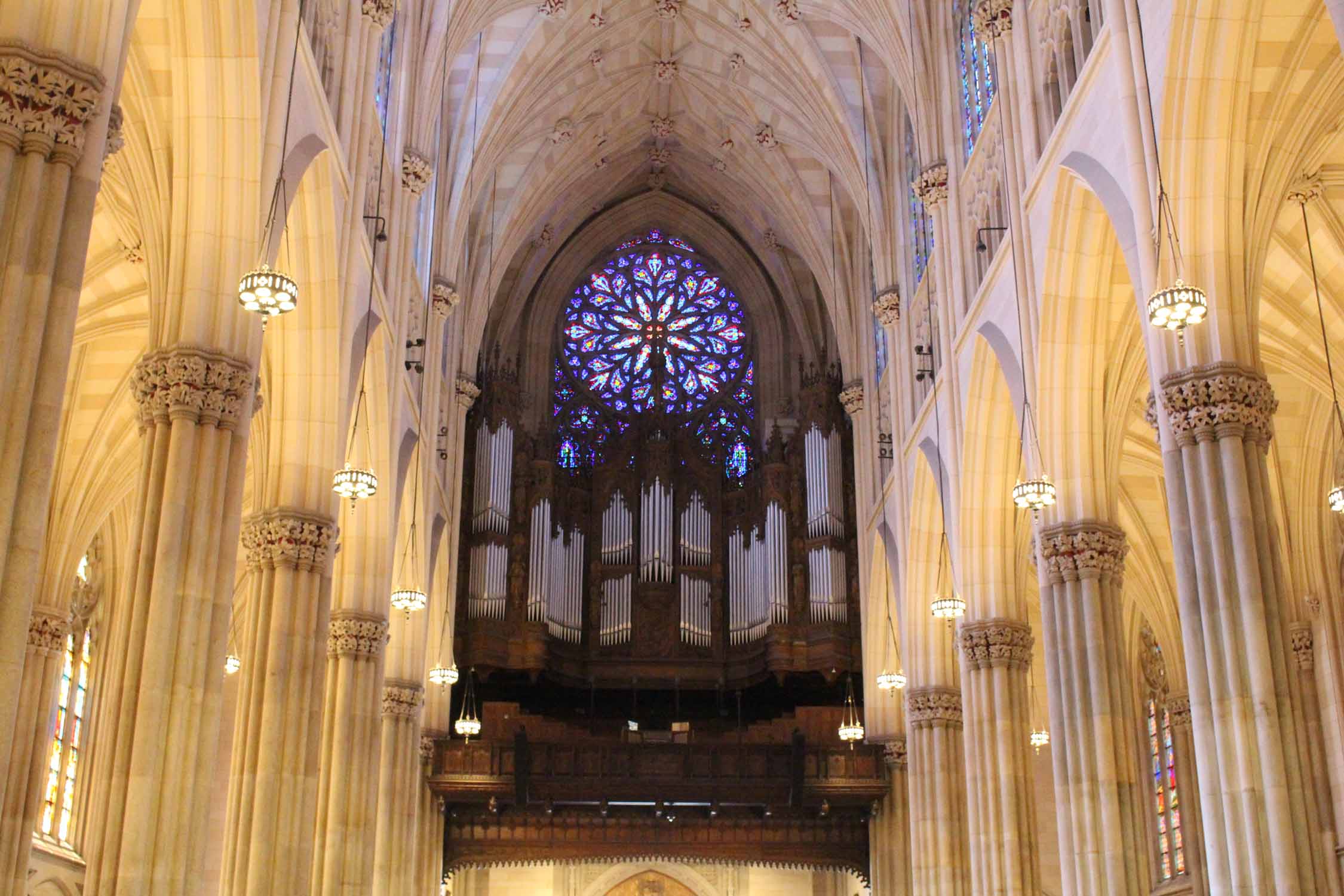 New York, Manhattan, cathédrale Saint-Patrick, intérieur, orgue